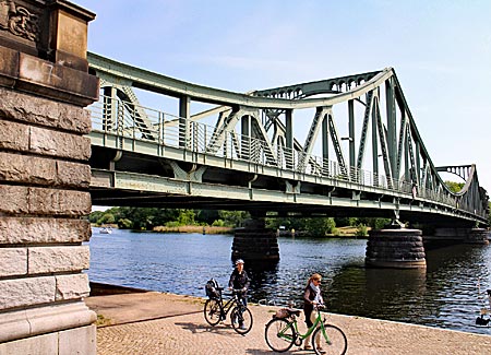 Potsdam - Glienicker Brücke - Drehort für den Film Bridge of Spies von Steven Spielberg