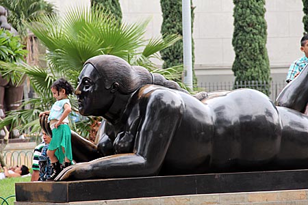 Kolumbien - Botero-Figur auf dem Plazoleta de las Esculturas