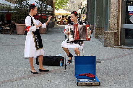 Serbien - Musikerinnen in Novi Sad