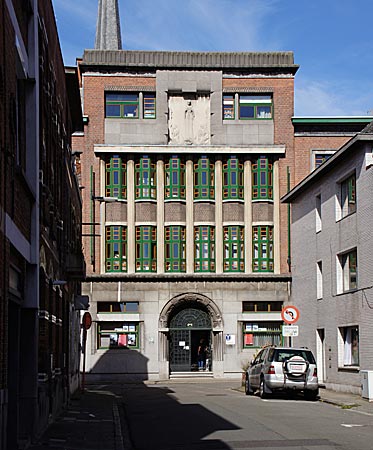 Belgien - Flandern - Art deco Architektur  Niewstraat Schule des Ordens der Hieronymiten, 132, August und Leander Waterschoot in St. Niklaas