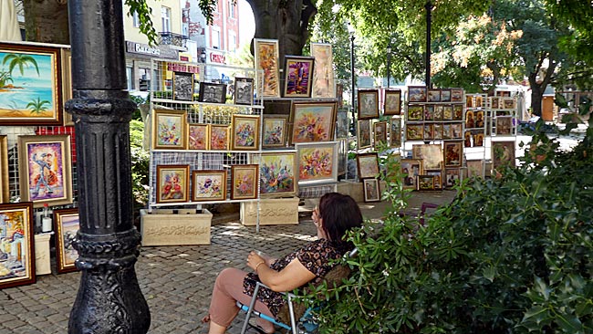 Bulgarien - Plovdiv Kunstmarkt in der Fußgängerzone