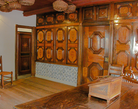 Das Handorfer Zimmer, eine der historischen Bauernstuben im Bomann-Museum in Celle