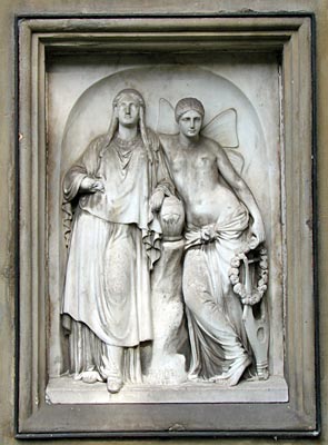 Bonn - Alter Friedhof - Grabmal mit der Darstellung von Psyche und Persephone: Hier ruht der Kreisdirektor Philipp Joseph von Rehfues (1779-1843)
