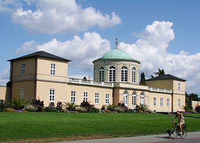 Der Bibliothekspavillon im Berggarten von Hannover