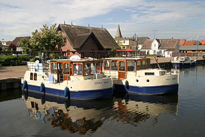 Deutschland Mecklenburgische Schweiz Hausboote