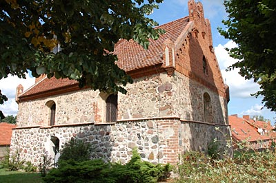 Mecklenburg-Vorpommern - Neuensund - Dorfkirche