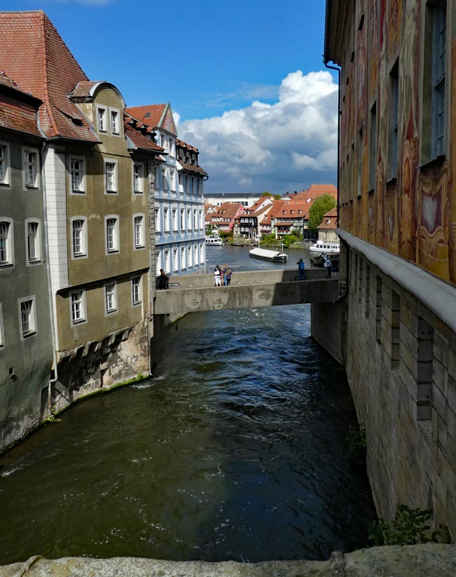 Bamberg, Klein Venedig, Blick von der Oberen Brücke über die Untere Brücke