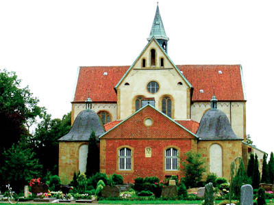 Münsterland: Von Zisterziensern einst gegründet - die Abteikirche Marienfeld