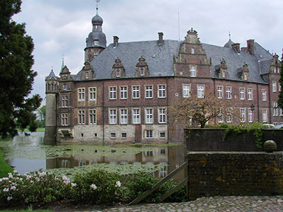 Schloss Darfeld ist in seiner jetzigen Architektur aus dem Beginn des 20. Jhs.