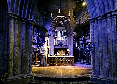 Harry Potter Filmkulissen - Büro von Prefessor Albus Dumbledore