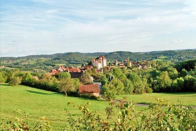 Frankreich - Correze - Eines der schönsten Dörfer Frankreichs: Im Weiler Curemonte gibt es gleich drei Burgen und Schlösser zu entdecken