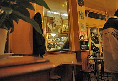 Frankreich - Paris - die Edith-Piaf-Bar