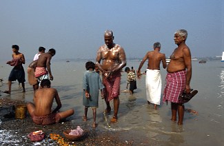 Indien / Kalkutta / Leben am Fluss