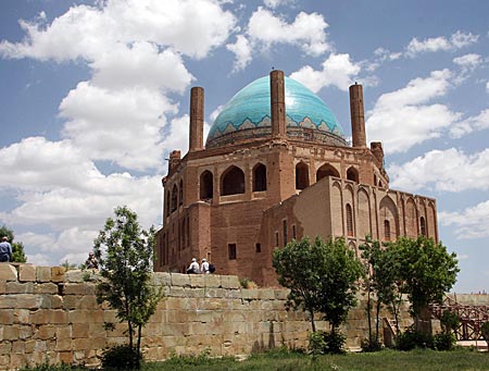 Iran - Zenijan - UNESCO-Welterbestätte Oljeitu-Mausoleum