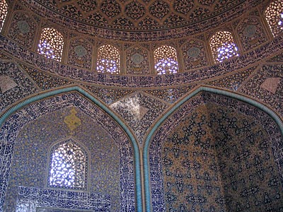 Iran - Isfahan - Innenraum der Sheikh Lotfollah Moschee