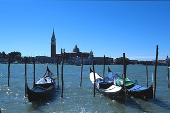 Venedig - Gondeln vor San Giorgio Maggiore
