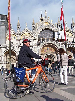 Venedig - Markusplatz mit der Basilica di San Marco