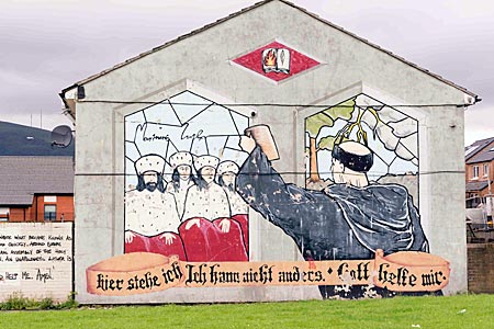 Nordirland - Wandbilder an der protestantischen Shankill Road in West Belfast