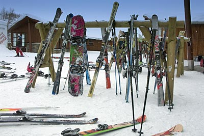 Norwegen - Hovden - Skier und Snowboards