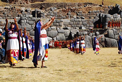Peru - Inti Raymi Fest - Einzug der Gruppen