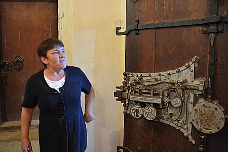 Rumänien - das kuriose Schloss mit Kirchenführerin Martina