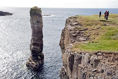 Schottland - Steilküste am Atlantik im Westen der Insel Mainland der Orkney Inseln