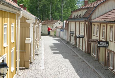 Schweden / Vimmerby / Gasse mit Minihäusern