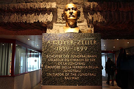 Schweiz - Monument Adolf Guyer-Zeller am Top of Europe