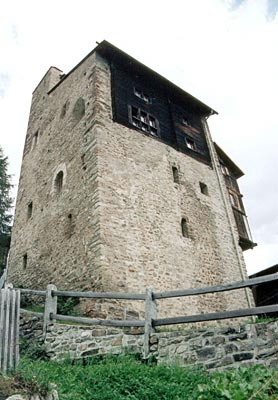 Schweiz - Wohnturm in Lumbrein