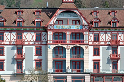 Schweiz - Zentralschweiz - Hotel-Klassiker am Fuße des Rigi: Vitznauer Hof