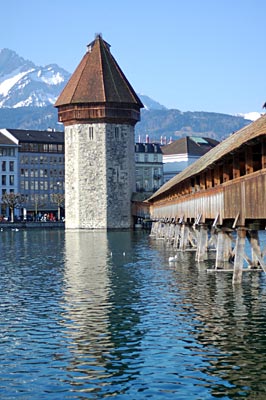 Schweiz - Zentralschweiz - Die Kapellbrücke und der Wasserturm