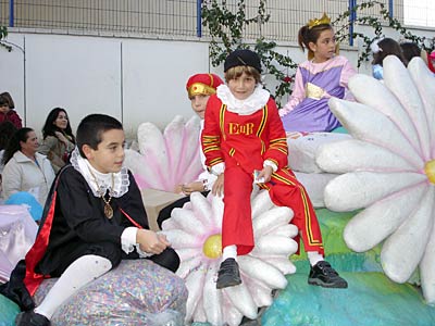 Spanien Andalusien verkleidete Kinder