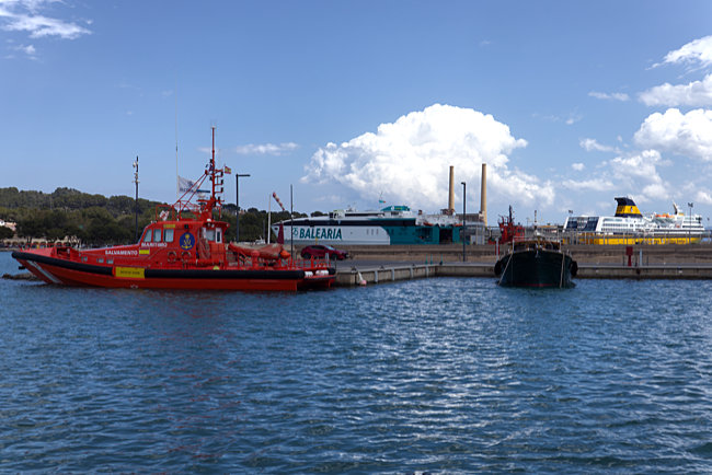 Mallorca - Port d'Alcudia - Fährschiffe