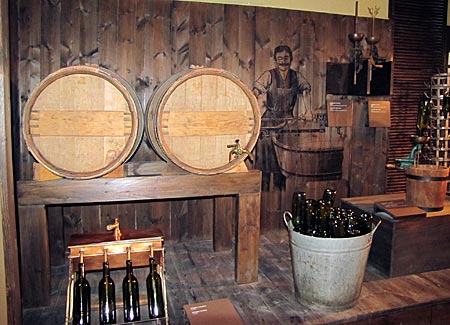 Spanien - Rioja - „Museum der Weinkultur der Dynastie Vivanco“ in Briones