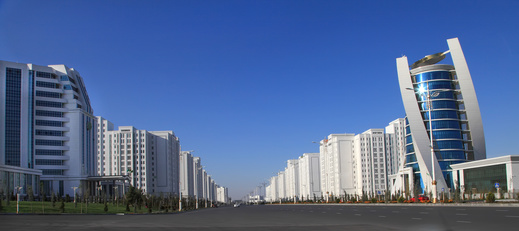 Turkmenistan, Prachtboulevard