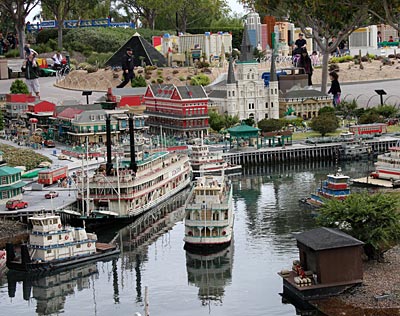 Über 60 unterschiedliche Attraktionen hält das Legoland Kalifornien in Carlsbad zwischen Anaheim (LA) und San Diego für seine Besucher bereit