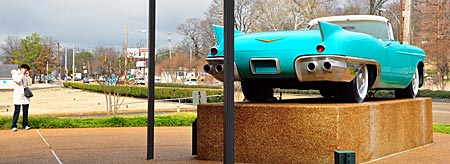 USA - Memphis - Elvis Presley Automobile Museum