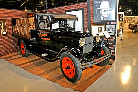 Rockford - Illinois - im kleinen Städtchen Roscoe bieten das Automobilmuseum eine tolle Kollektion historischer Fahrzeuge