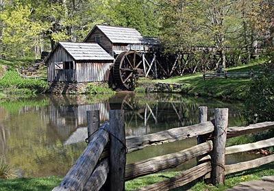 USA - Virginia - Die historische Mubry-Mühle am Blue Ridge Parkway unweit von Floyd