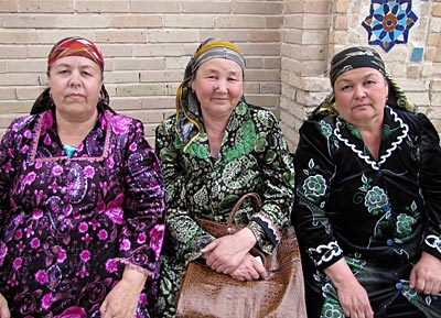Usbekistan - Samarkand - Usbeken lassen sich gerne fotografieren