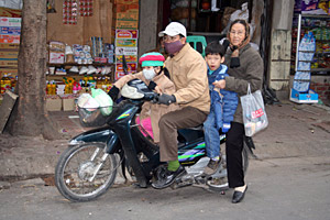 Vietnam Hanoi Familienkutsche