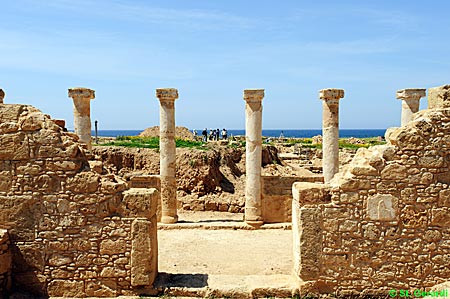 Zapern - Pafos - Ionische Säulen im Archäologischen Park